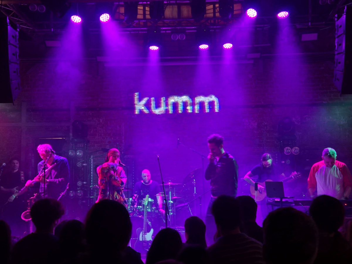 Am fost aseară la KUMM la Expirat – KUMMBACK pe bune