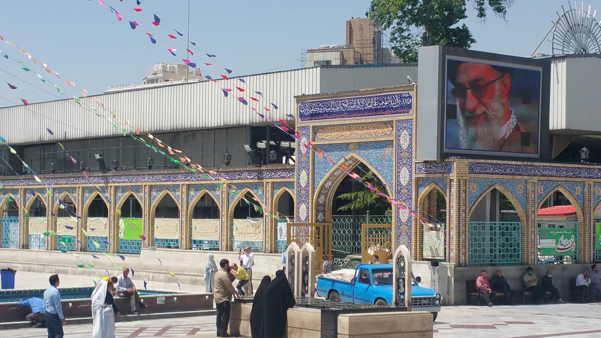 Tot ce trebuie să știm despre Iran: ”Fascinația pentru Iran și în general pentru Orientul Mijlociu m-a definit ca om și ca profesionist.” - interviu cu Carmen Gavrilă