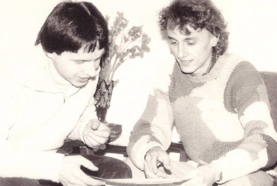 „Sunt rezistent la sărăcie și optimist incurabil”. Povestea copilului de la țară devenit unul dintre cei mai respectați profesori – și motivele pentru care vrea să se retragă | Interviu