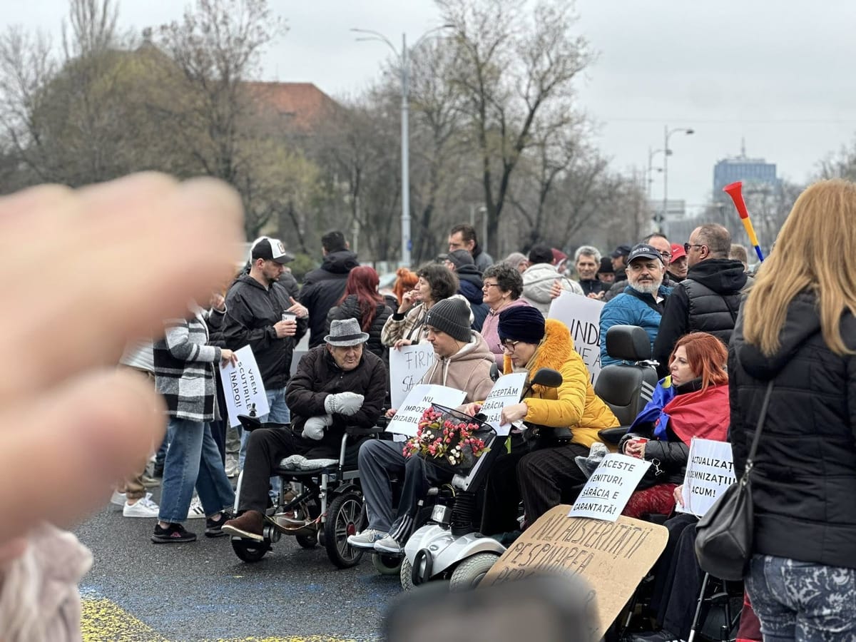 România care-și bate joc de cei mai năpăstuiți dintre noi