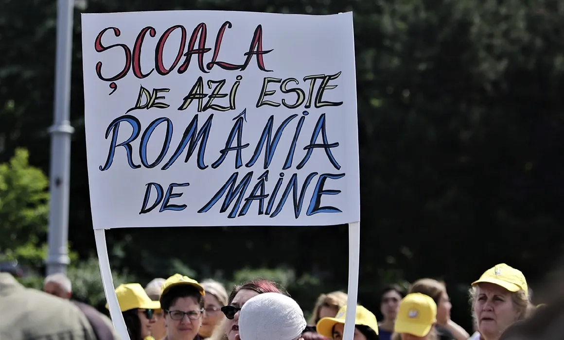 Am obosit să tot aud cuvântul „reformă”, când anul acesta „reforma” nu a însemnat decât tăieri și umilință.