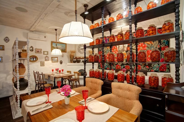 Evoluţia alimentaţiei publice moldoveneşti sau de ce restaurantele & ”service-ul” moldovenesc sunt cu o clasă peste cel românesc?