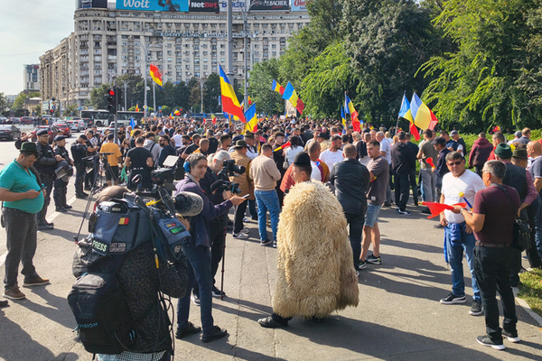 Protestul ciobanilor din Piața Victoriei: ce vor protestatarii? Cele 16 revendicări